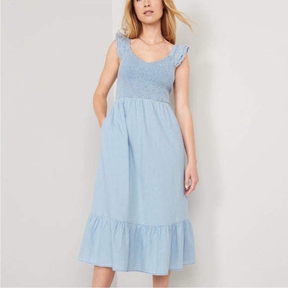 Old Navy Dresses & Skirts - Old Navy Fit & Flare Non-Stretch Jean Smocked Midi Dress, Size S